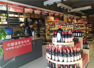 白酒加盟如何選擇品牌？找準(zhǔn)方向，開(kāi)啟食品銷售新篇章